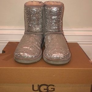 Ugg Silver sequenced boots 3 Us